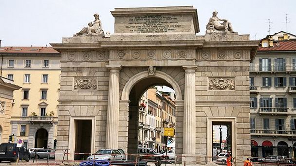 Триумфальная арка Porta Garibaldi в Милане