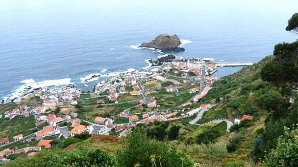 Город Порто Мониж на Мадейре