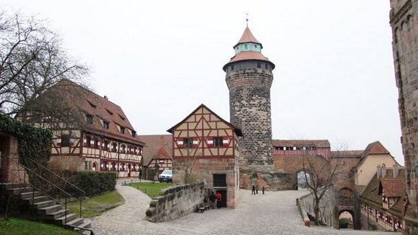 Замок Нюрнберга в Баварии