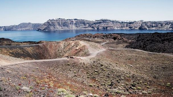 Кратер Неа Камени на Санторини