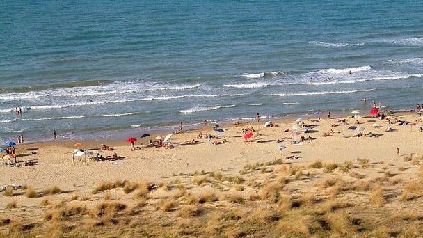 Пляж Пунта Пенна в Абруццо Пляж Пунта Пенна в Абруццо