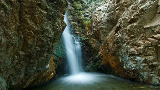 Водопад Милломерис в Тродосе Водопад Милломерис в Тродосе