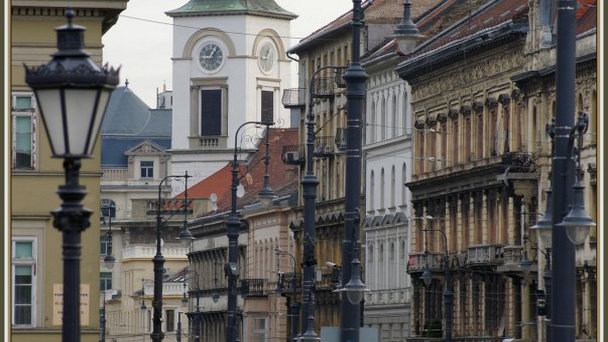 Площадь Фёвам в Будапеште