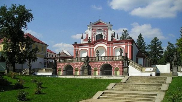 Замок Клаштерец-над-Огржи в Карловых Варах Замок Клаштерец-над-Огржи в Карловых Варах