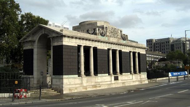 Военный мемориал в Лондоне