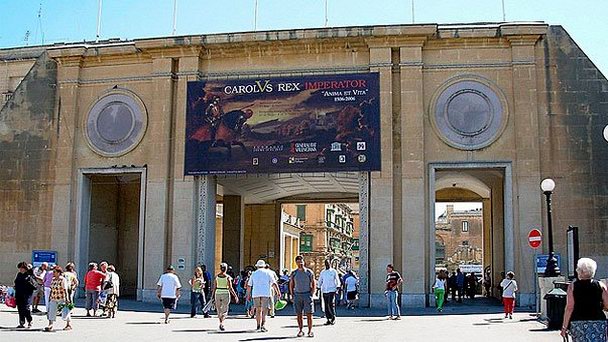 Центральные ворота Валлетты в Валетте Центральные ворота Валлетты в Валетте