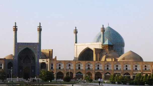 Площадь Имама (бывшая Нахʼ ш-е Джахā н) в Исфахане