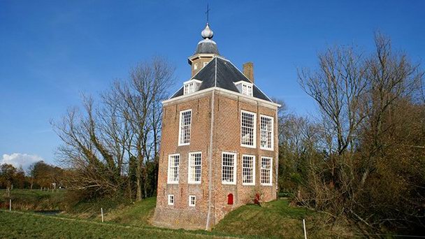 Замок Минникинхоф в Зеландии