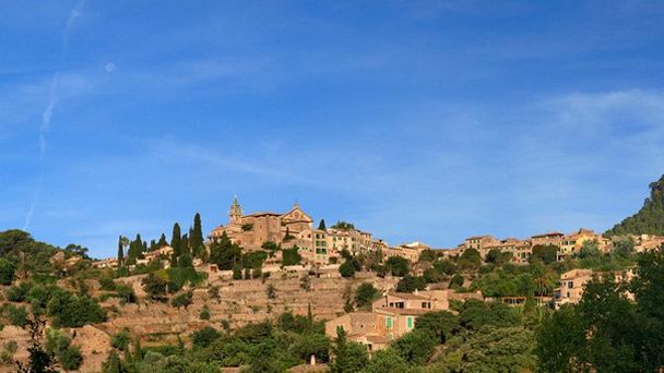 Старый город Вальдемоса на Мальорке