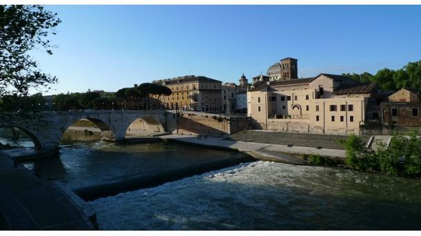 Мост Гарибальди в Риме