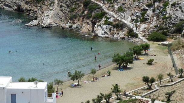 Пляж Фарос на Сифносе