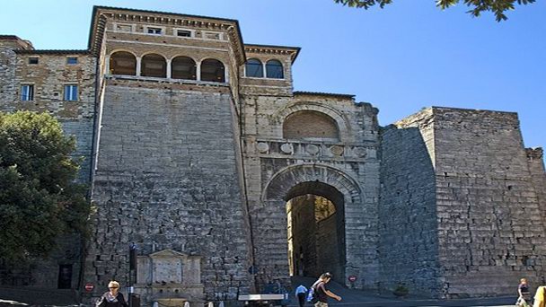 Арка этрусков в Умбрии Арка этрусков в Умбрии