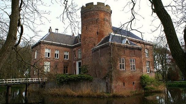 Замок Лёнерслот в Утрехте Замок Лёнерслот в Утрехте