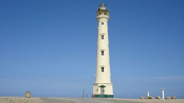 Калифорнийский маяк на Арубе