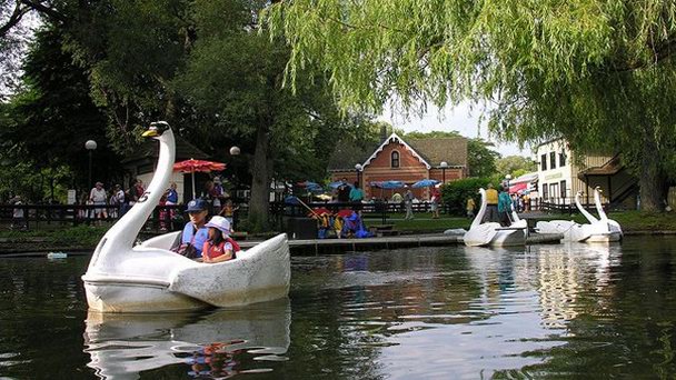 Парк развлечений Сентервилл в Торонто