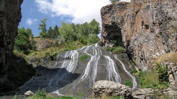 Джермукский водопад