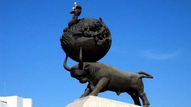 Монумент-музей памяти жертв ашхабадского землетрясения 1948 года в Ашгабате