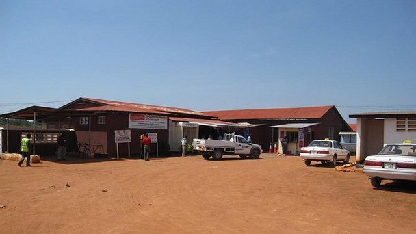 Аэропорт Кигома в Микуми