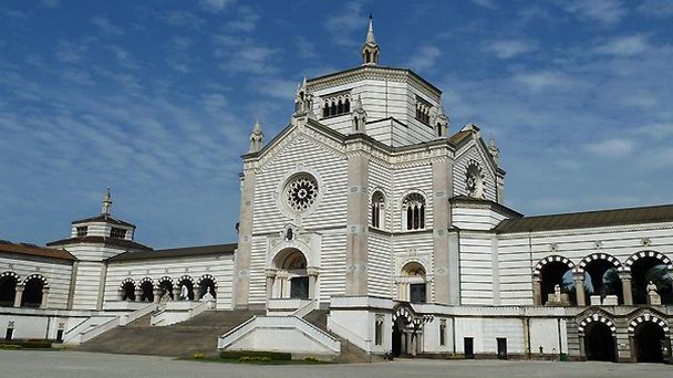 Монументальное кладбище в Милане