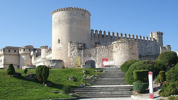 Замок Куэльяр в Леоне