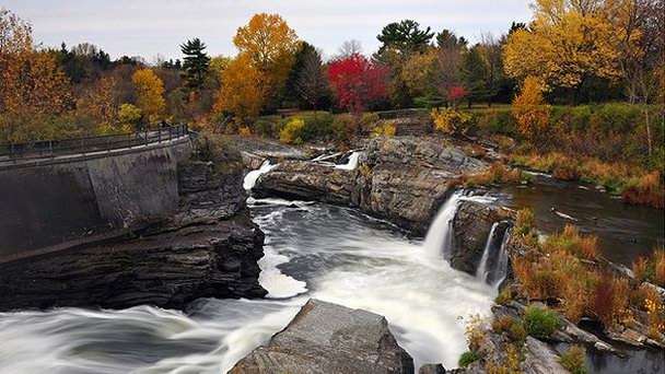 Водопады Хогс-Бэк в Оттаве