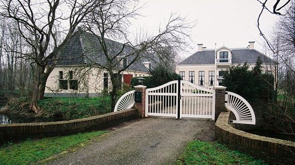 Поместье Ренсумаборг в Гронингене