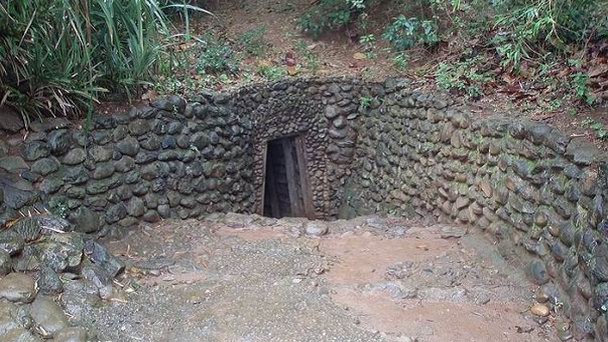 Тоннели Винь Мок в Куангбини