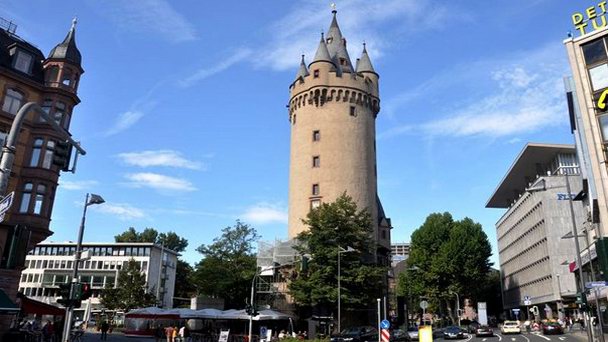 Башня Эшенхайм во Франкфурт-на-Майне