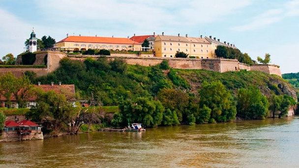 Крепость Петроварадин в Нови Сад