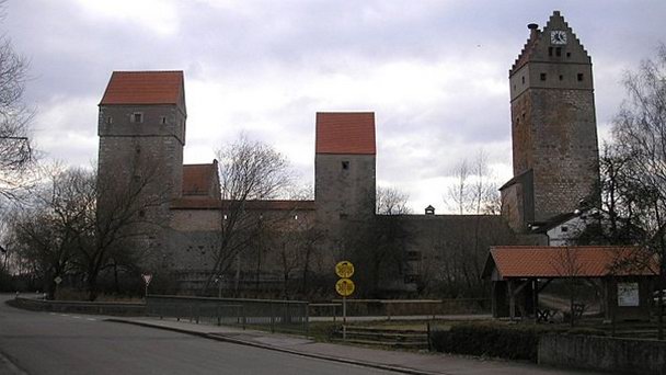 Крепость Нассенфельс в Баварии