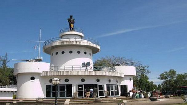 Мемориал героям военно-морской битвы в Провинции Трат Мемориал героям военно-морской битвы в Провинции Трат