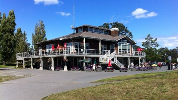 Гольф-клуб Cedar Hill в Британской Колумбии