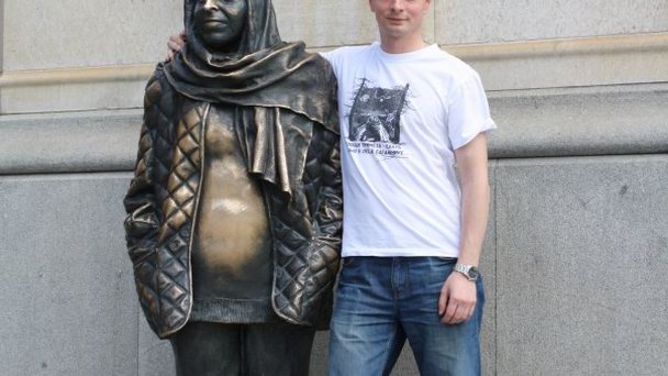 Памятник актрисе Margaretha Krook в Стокгольме