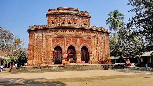 Храм Кантанагар в Даке