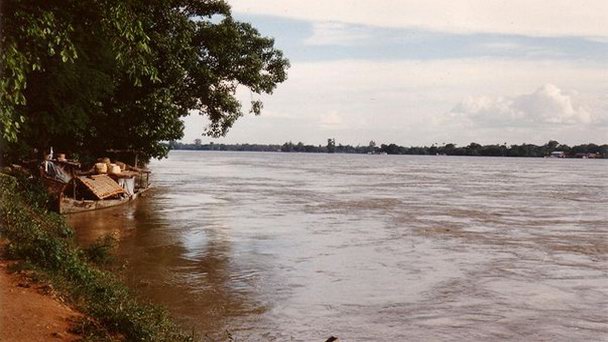 Река Чиндуин в Мандалае