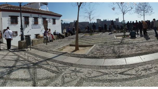 Обзорная площадка Мирадор-де-Сан-Николас в Гранаде