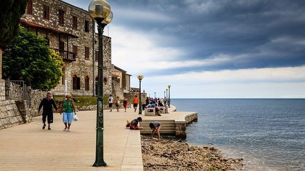 Набережная на п-ове Истрия