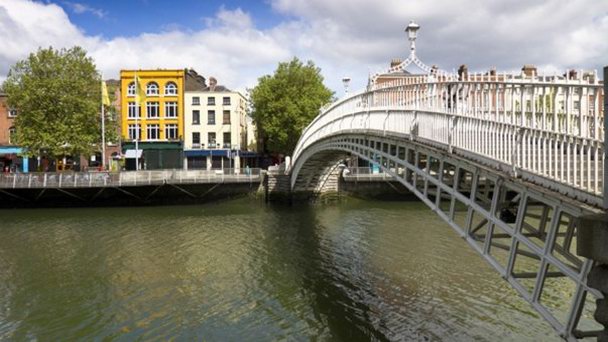 Мост Лиффи в Дублине