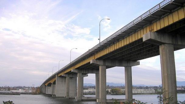 Мост Oak Street в Ванкувере