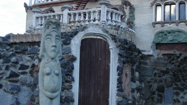 Дом скульптора в Луцке