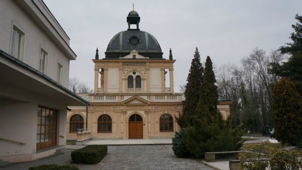 Синагога на Ольшанском кладбище в Праге