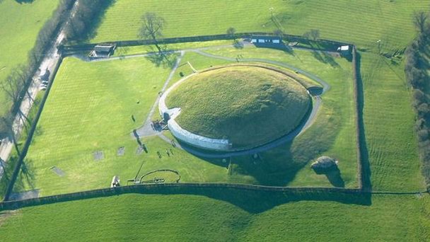 Ньюгрейндж в Мите