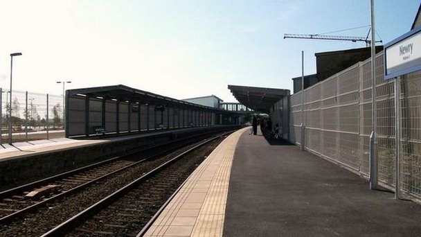Железнодорожная станция Ньюри в Северной Ирландии