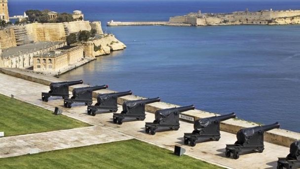 Салютная батарея в Валетте