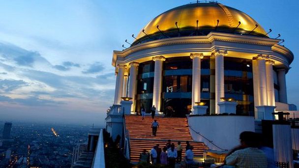 Здание «Стейт-Тауэр» в Бангкоке