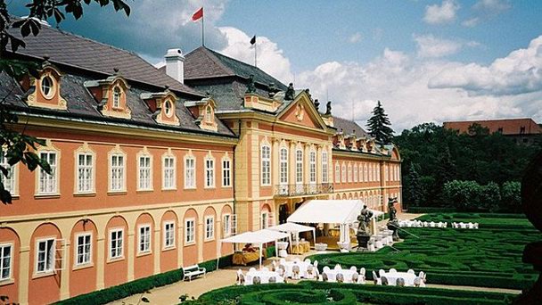 Замок Добриш в Карловых Варах