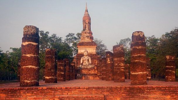 Храм Wat Trapang Ngoen Сyкoтaе