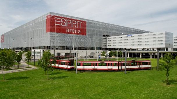 Стадион Esprit Arena в Дюссельдорфе