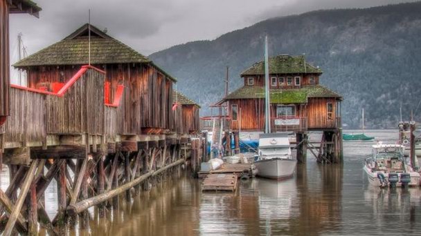 Сообщество Ковичан Вудн Боут в Британской Колумбии