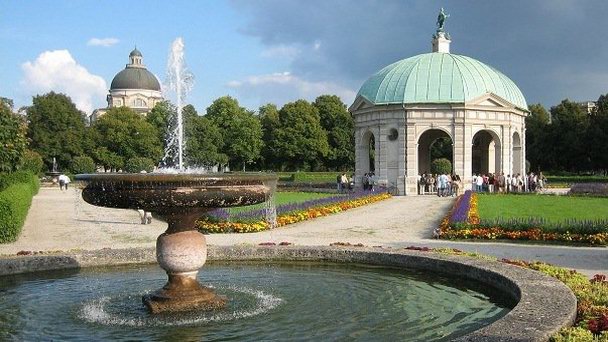 Придворный сад Хофгартен в Мюнхене